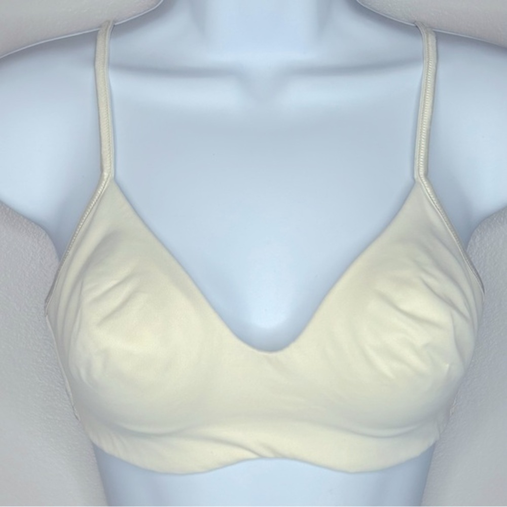 Victoria’s Secret Cream Colored Bra 36B